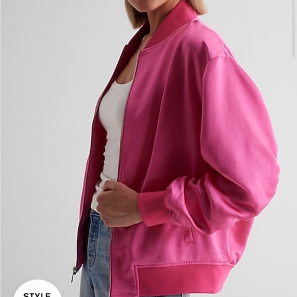 Express satin oversized jacket. - Picture 2 of 5